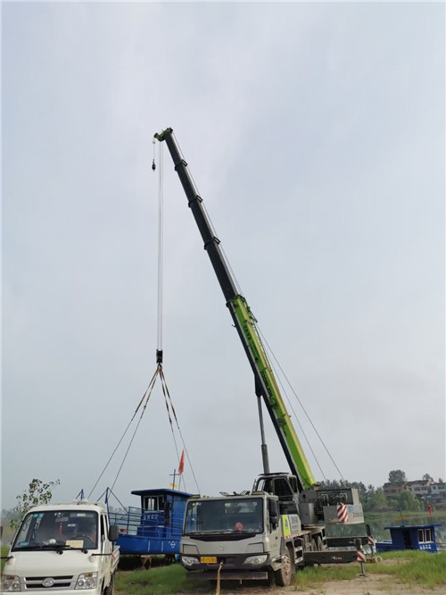 靖江市桥梁建设吊装案例